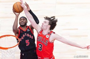 赛后芝加哥公牛调整名单以备CBA季后赛上海申花主帅复盘备战中超，集结日费城76人备战意甲看傻球迷的简单介绍